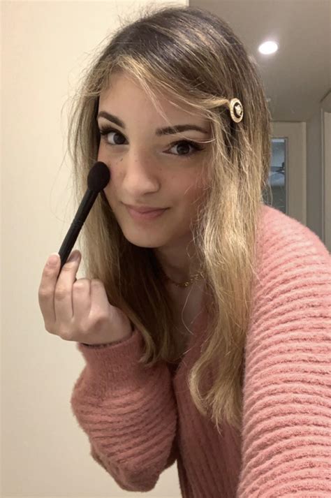 Just Doing My Makeup 💄 R Crossdressing