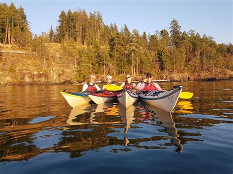 Bowen Island Sea Kayaking | Bowen Island Marina & The Pier