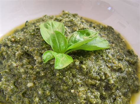 Pesto Alla Genovese Recipe The Delectable Hodgepodge Recipes Pesto