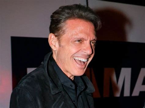 Luis Miguel Habr A Pagado A Aracely Ar Mbula Una Millonaria Suma Por La