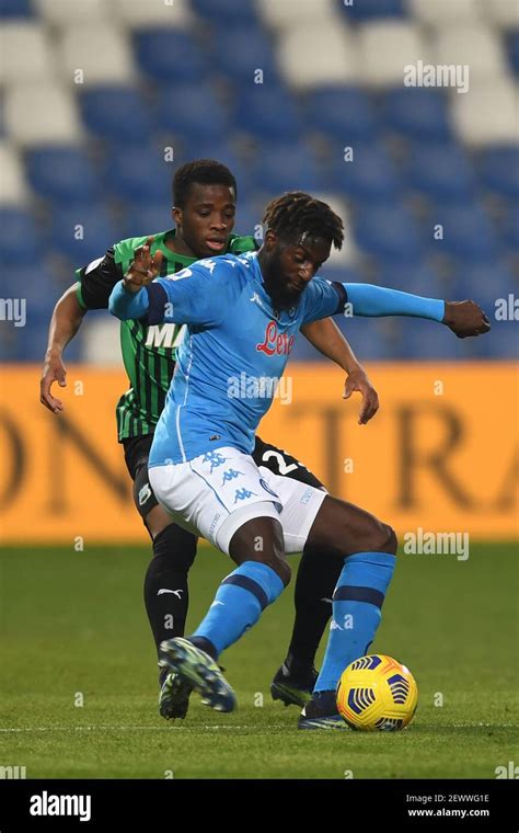 Hamed Traore Of Napoli Hi Res Stock Photography And Images Alamy