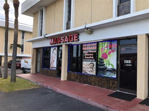 Oakland Park Massage Updated January 2025 23 Photos 4111 N Andrews Ave Oakland Park