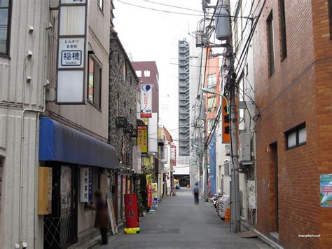 町田駅周辺を散策しました。写真を324枚ほど。