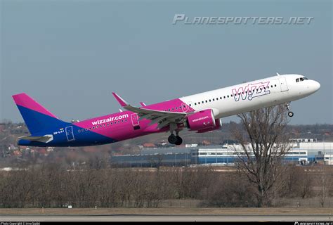 HA LVJ Wizz Air Airbus A321 271NX Photo by Imre Szabó ID 1411037