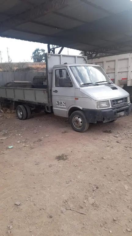 Iveco Daily Chasis Cabina Cabina Simple Usado Color Plata Precio