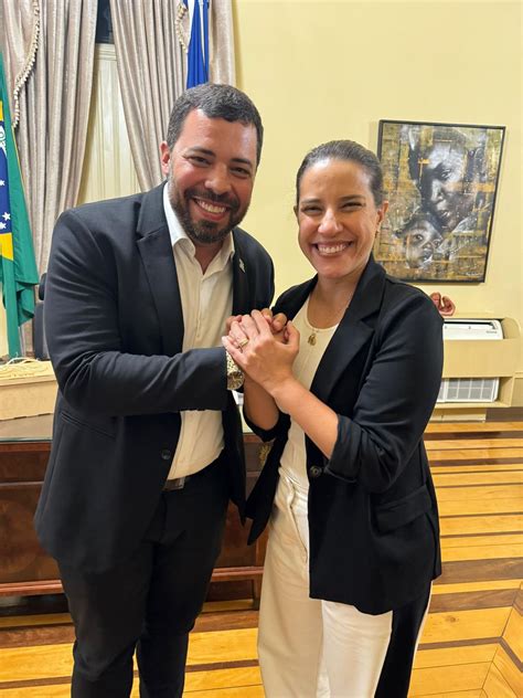 Governadora Raquel Lyra declara apoio ao pré candidato a prefeito de