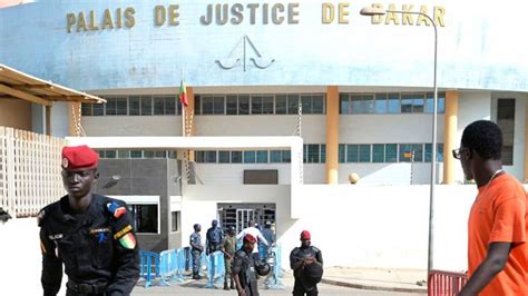 Sénégal lopposant Ousmane Sonko condamné à deux ans de prison pour