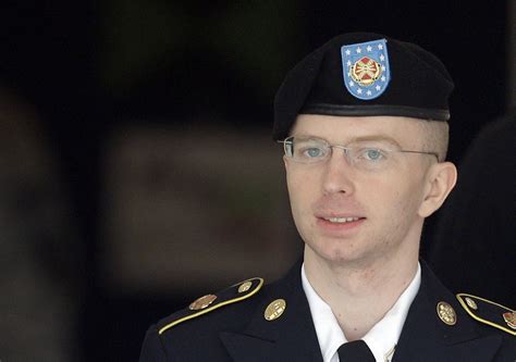 Bradley Manning Sentenced to 35 Years for WikiLeaks | FRONTLINE