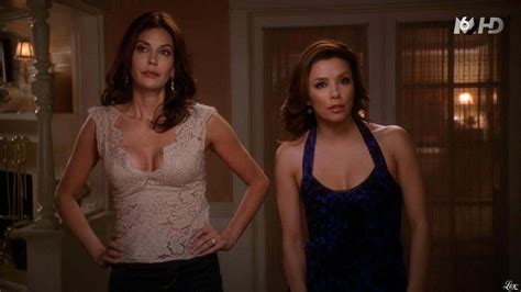 Голая Тери Хэтчер в Desperate Housewives