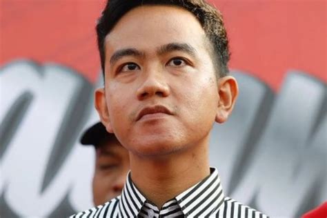 Biodata Dan Profil Gibran Rakabuming Raka Putra Jokowi Yang Berikan