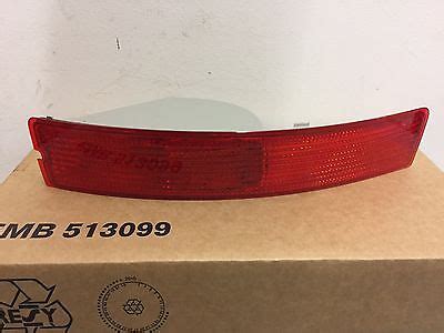 GENUINE VOLVO XC90 RIGHT REAR RED BUMPER REFLECTOR FOG LAMP 30784134