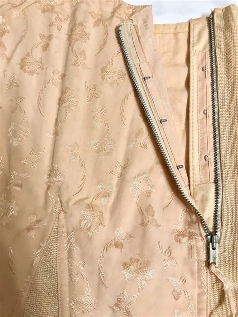 Ob Girdle Sz Peach Brocade Damask Side Zip Hook Gem