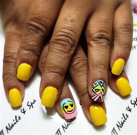 Day 120: Smiley Face Nail Art - - NAILS Magazine