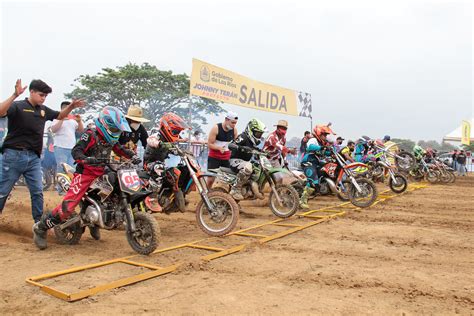 Competencia De Motocross Fue Todo Un Xito En Babahoyo Flickr