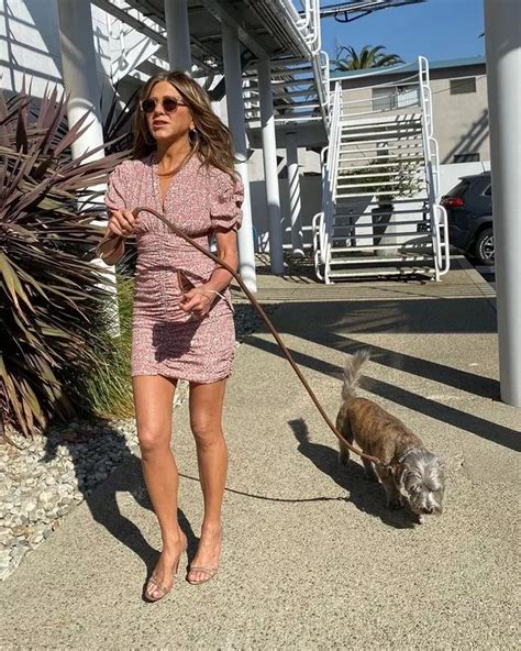 Jennifer Aniston Flaunts Worlds Sexiest Legs In Mini Dress After