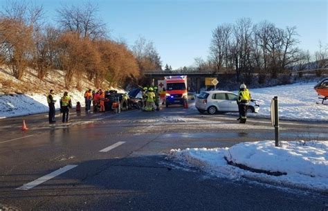 Wintereinbruch sorgt erneut für zahlreiche Unfälle in der Region