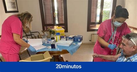 Cvirus Sanitat Comen A A Administrar La Dosi De Refor Als M S De