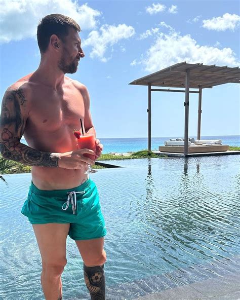 Lionel Messi Publica Clique Curtindo F Rias Paradis Acas No Caribe