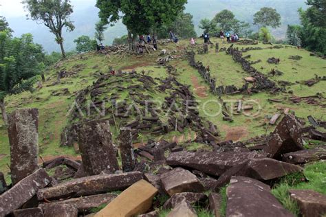 Situs Megalitikum Gunung Padang Antara Foto