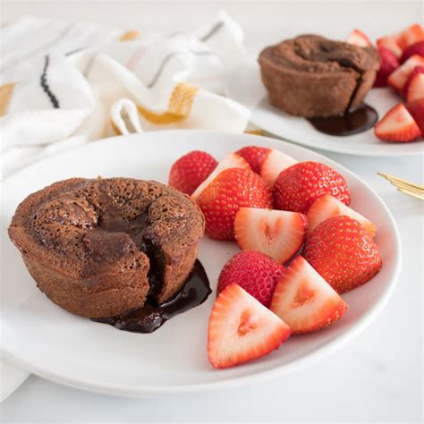 Mealime - Chocolate Lava Cake with Strawberries