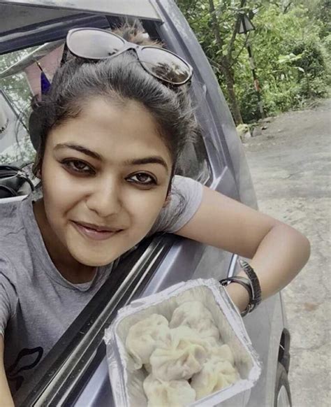 Saayoni Ghosh Photo Hot Pictures