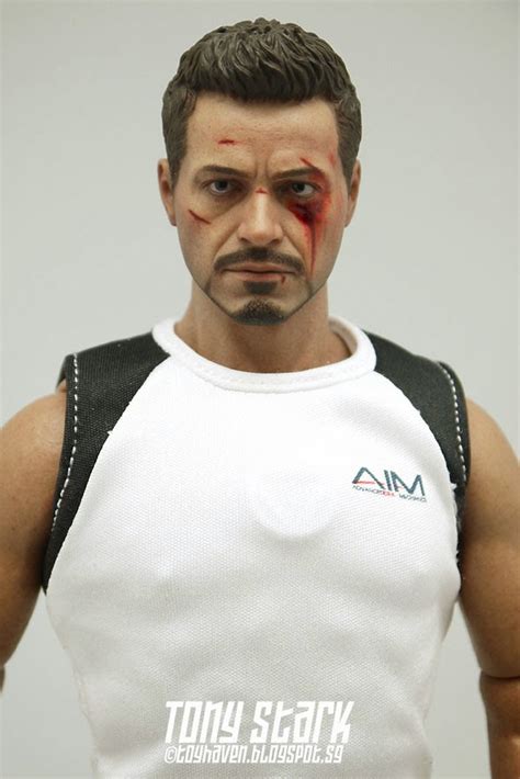 Toyhaven Review Hot Toys Scale Iron Man Tony Stark The Mechanic Inch Ltd Edn