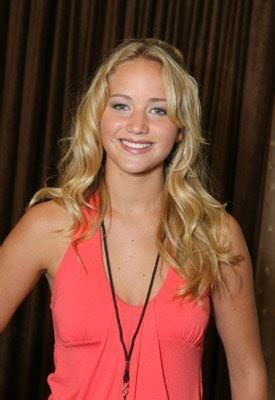 Hollywood: jennifer lawrence Early life and career