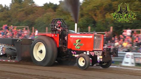 Tractor Pulling 2021 Lucas Oil 466 Hot Farm Tractors In Action At