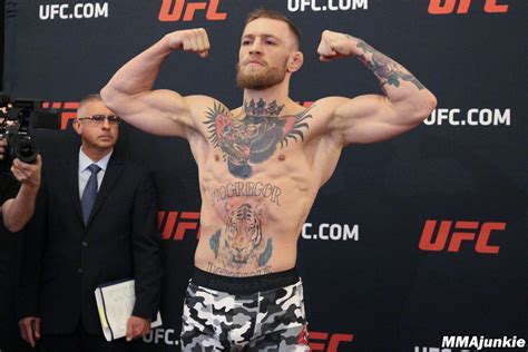 conor-mcgregor-ufc-205-official-weigh-ins | MMA Junkie