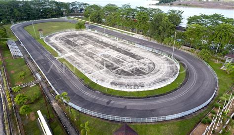 RENCANA RENOVASI ARENA SEPATU RODA JAKABARING ANTARA Foto