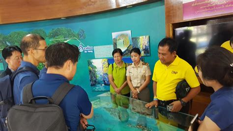 Sharing Experiences On Marine National Park Management And Promoting