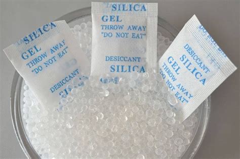 Sorprendentes Usos Que Tienen Las Bolsitas De Gel De Silice En Casa