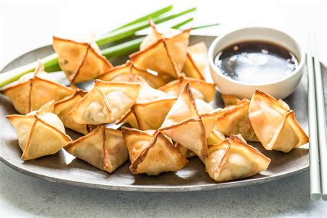 These Vegetable And Cream Cheese Wontons Are The Perfect Appetizer