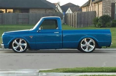 Pin By Les Gilliam On Lowered C S Chevy Trucks Classic Chevy