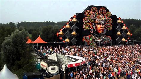 Brennan Heart Q Dance Mysteryland 2013 YouTube