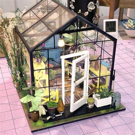 Cathy S Flower House Review Miniature Dollhouse Kits