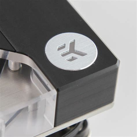 ek quantum velocity cpu water block lga  review closer