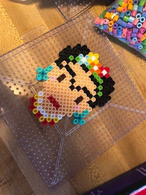 Frida Kahlo Perler Bead Pin Etsy In 2020 Perler Bead Art Perler