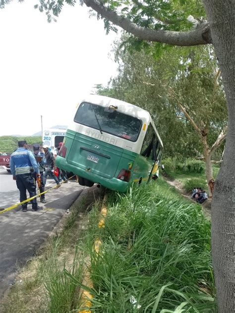 Un Accidente De Transito Deja Dos Muertos Y Heridos En Olancho