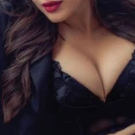 Hot Desi Indian Pussy Amateur Amateur Porn Feat Hot Lilly Xhamster