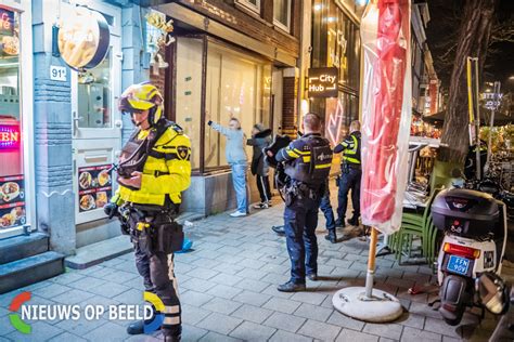 Politie Trekt Tasers Na Melding Vuurwapen In Witte De Withstraat