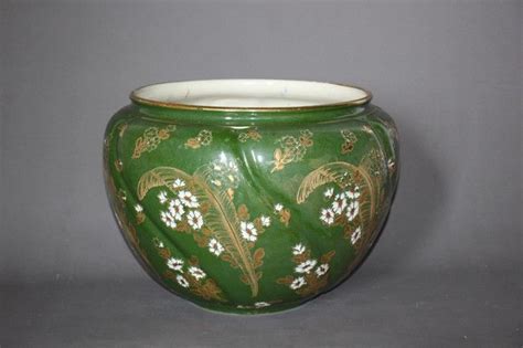 Important Cache Pot En Porcelaine Maill E Vert