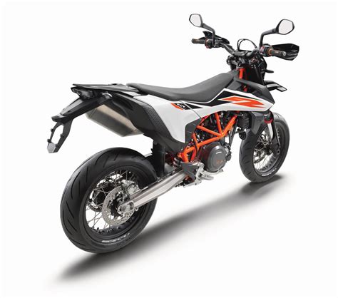 Motorrad Vergleich Yamaha Tenere 700 2023 Vs KTM 690 SMC R 2019