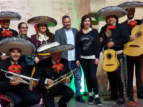 Traje De Mariachi Mariachi Mexicano Historia Del Mariachi