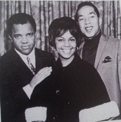 Smokey Robinson Singer Motown Soul Music Claudette Robinson And Berry