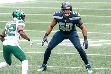 Seahawks Kj Wright Showing His Versatility This Season Peninsula