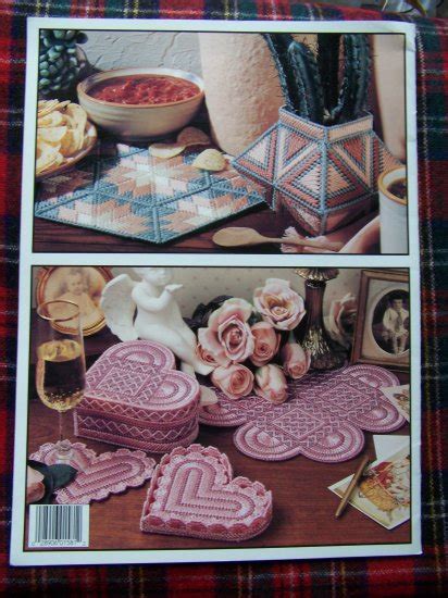 Leisure Arts Plastic Canvas Patterns Book Christmas Ornaments Coasters Photo