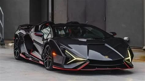 Black and Red Lamborghini Veneno