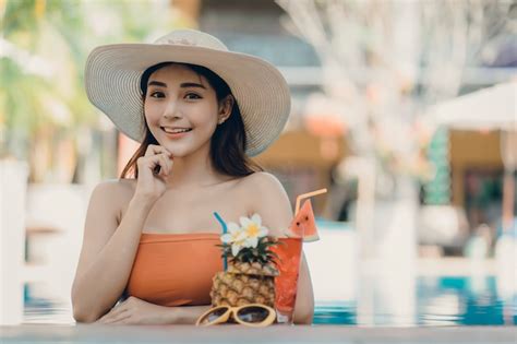 Premium Photo Women With Bikini Enjoy Summer Vacation
