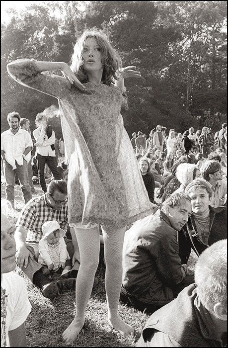 Pin De G Fry En Woodstock 1969 Hippies Woodstock Movimiento Hippie